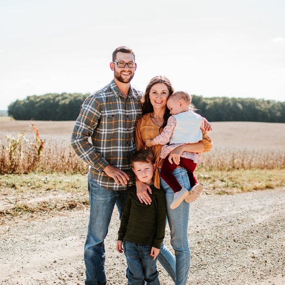 Meet your Posher, Kelli - Picture 1 of 1